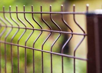 Types of Fence Wire and How to Use Them