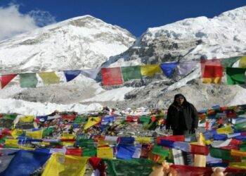 What to Pack for Everest Base Camp Trek in September