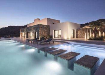 Why Renting a Villa Is the Best Option for Your Mykonos Vacation